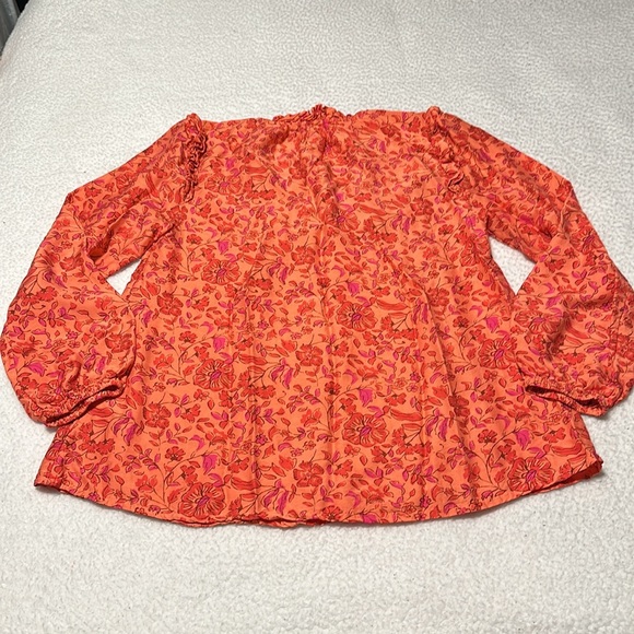 Vineyard Vines Ladies Floral Ruffle Popover, EUC (Wore Once), Size XS - Picture 9 of 10